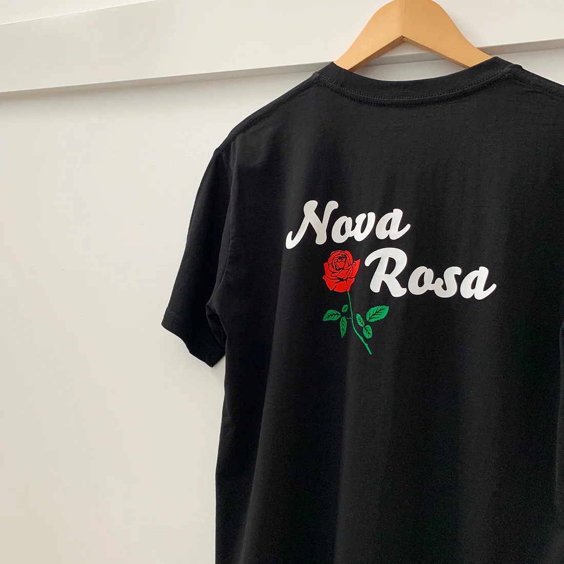 Nova Rosa Chest Print T-Shirt - Black - Image 4