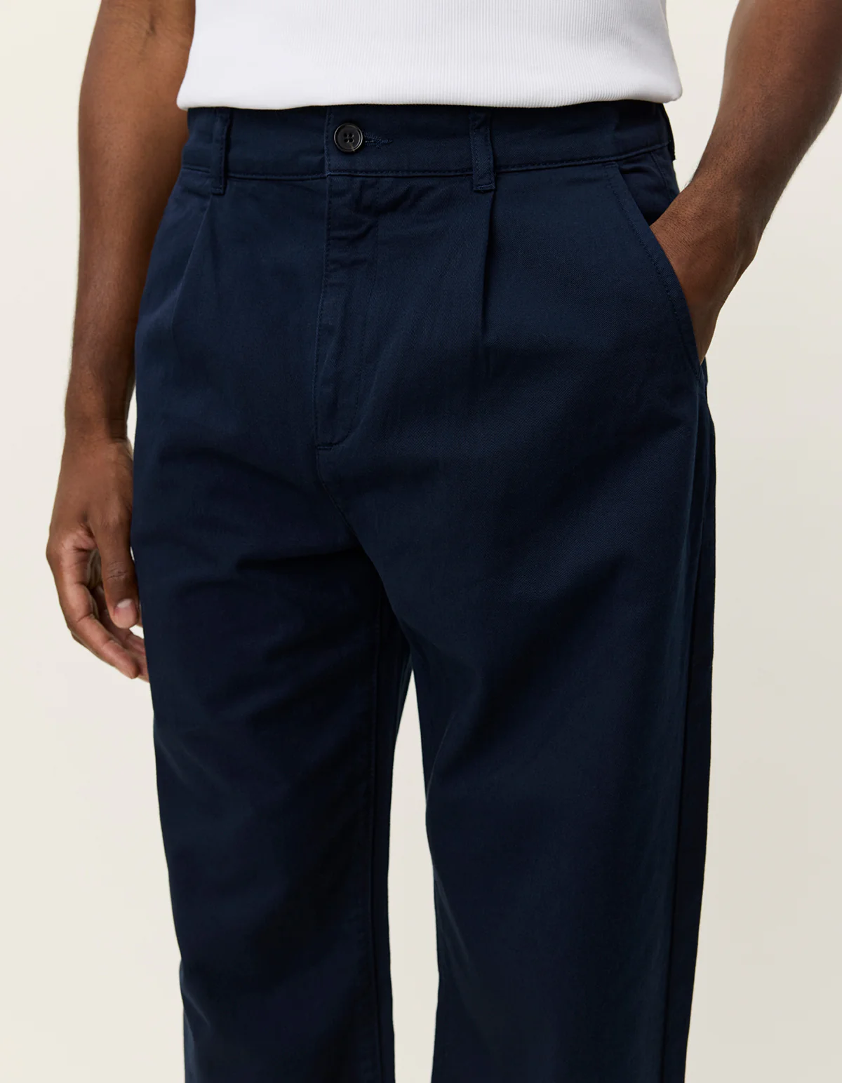 Romeo Pleated Chino Pants - Navy - Image 4